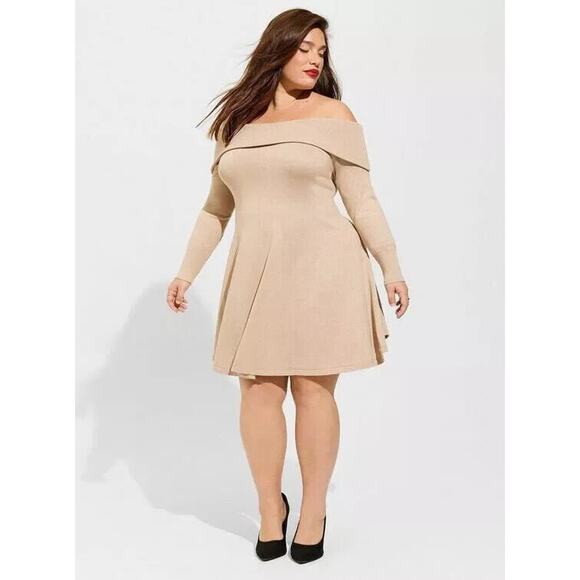 TORRID MARILYN MONROE Mini Fluted Sweater Dress Beige Metallic - Picture 3 of 12